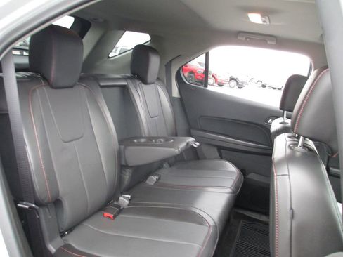 Used 2017 Chevrolet Equinox Premier w/ Enhanced Convenience Package image 23