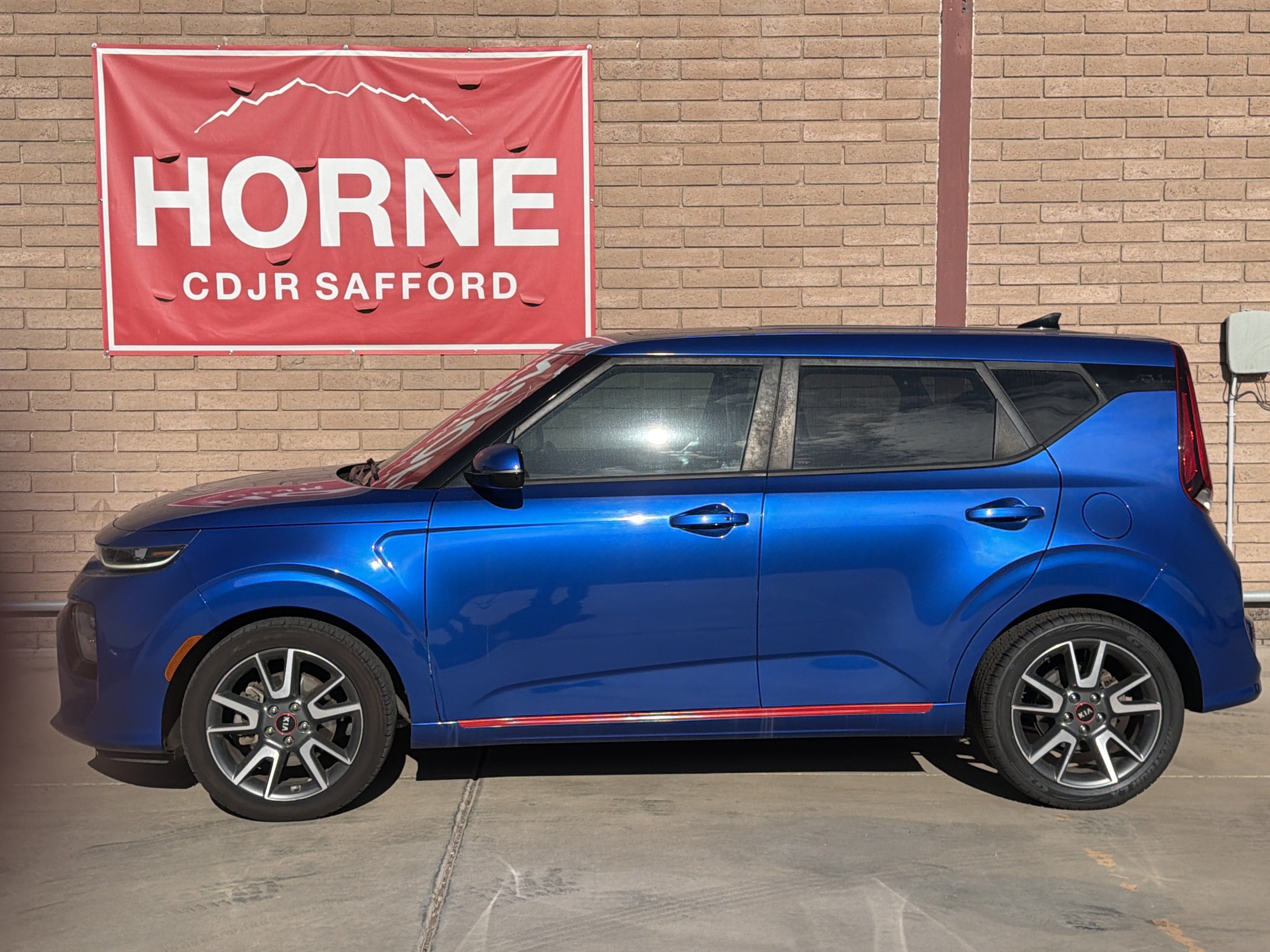 Used 2020 Kia Soul GT-Line Turbo FWD image 2