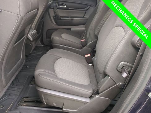 Used 2015 Chevrolet Traverse LT image 26