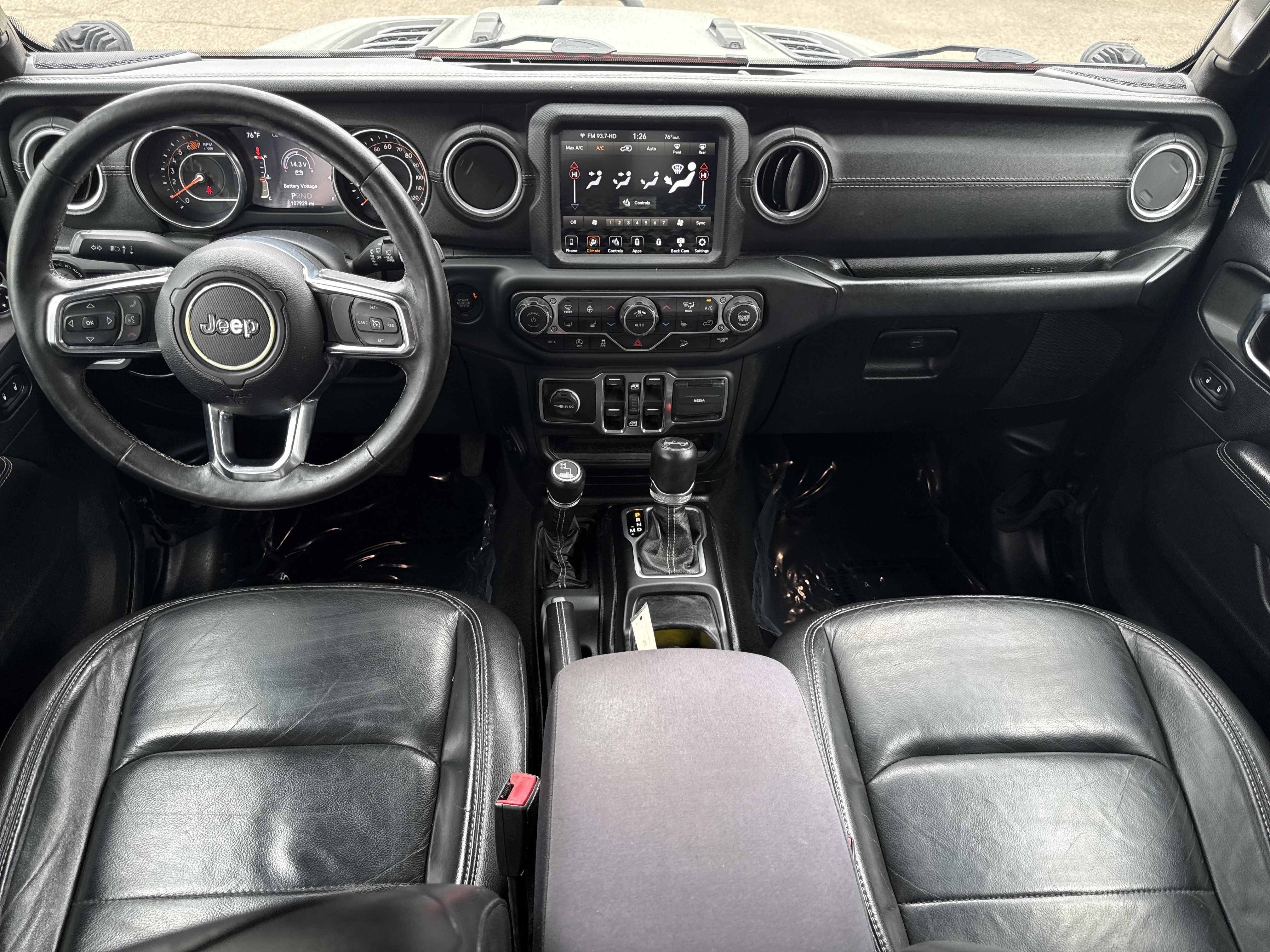 Used 2018 Jeep Wrangler Unlimited Sahara AWD/4WD image 15
