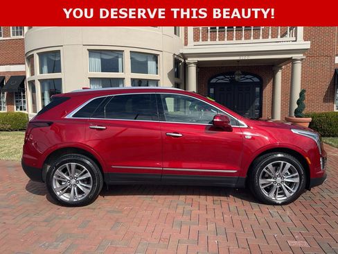 Used 2023 Cadillac XT5 Premium Luxury w/ Technology Package image 7