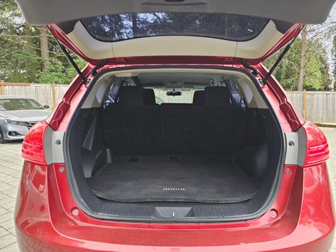 Used 2014 Nissan Rogue S FWD image 14