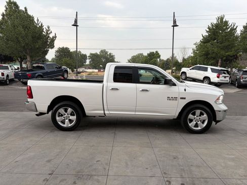 Used 2017 RAM 1500 Classic SLT AWD/4WD image 3