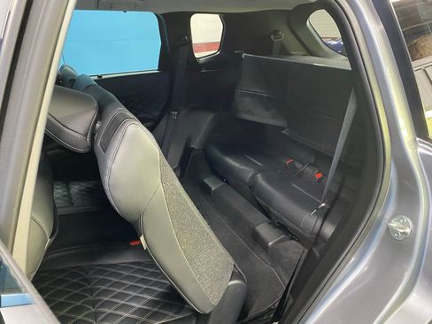 Used 2023 Mitsubishi Outlander SEL image 37