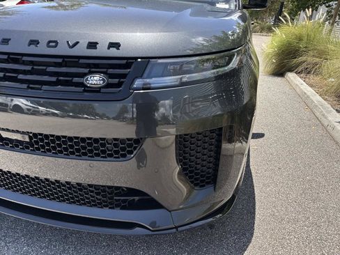 Certified 2026 Land Rover Range Rover Sport SE Dynamic AWD/4WD image 9
