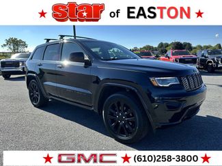 Used 2020 Jeep Grand Cherokee Altitude image 1
