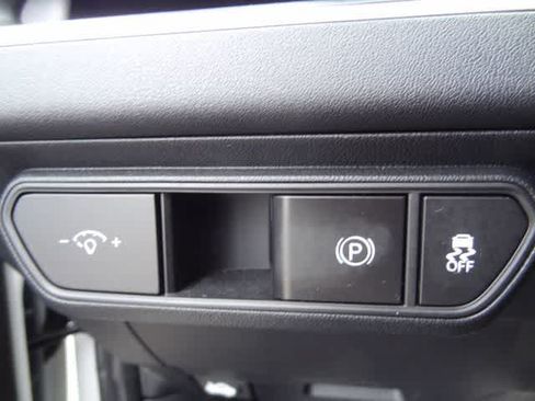 Used 2025 Kia K4 FWD image 16
