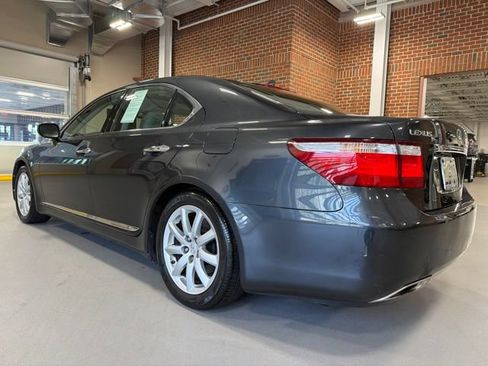 Used 2007 Lexus LS 460 RWD image 5