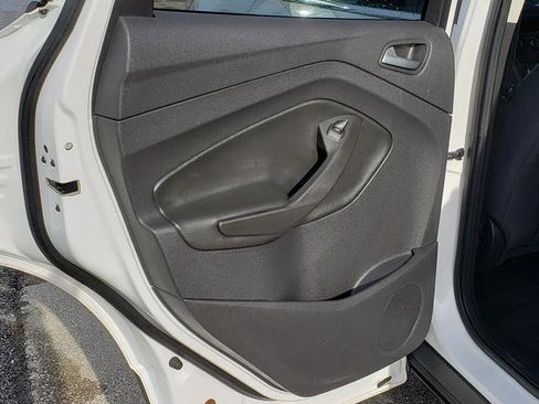 Used 2014 Ford Escape SE image 13