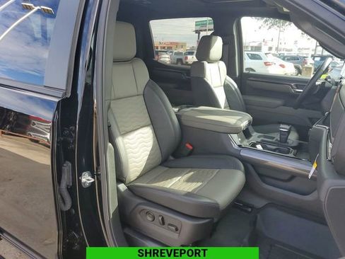 Certified 2025 Chevrolet Silverado 1500 ZR2 w/ Technology Package image 29