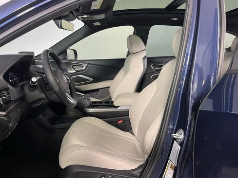 Used 2025 Acura RDX SH-AWD image 18