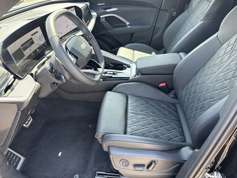Certified 2026 Audi SQ5 Premium Plus AWD/4WD image 5