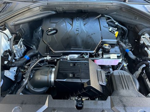 Used 2024 Genesis GV70 2.5T w/ Select Package image 24