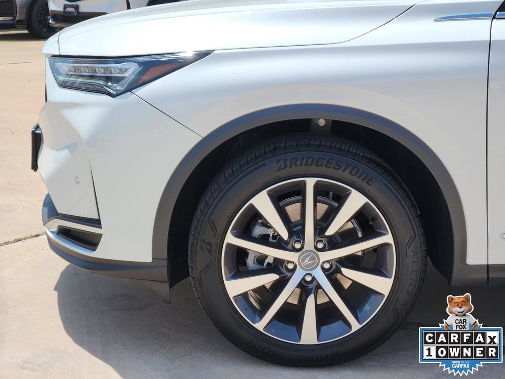 Certified 2026 Acura MDX w/ Technology Package FWD image 10