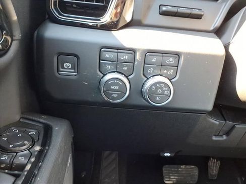 New 2026 GMC Sierra 2500 AT4X image 22