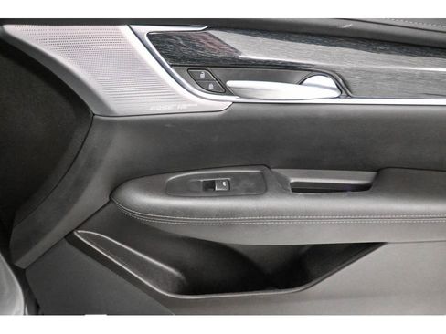 Certified 2023 Cadillac XT5 Premium Luxury image 17