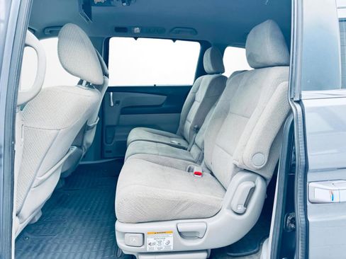 Used 2016 Honda Odyssey SE image 17