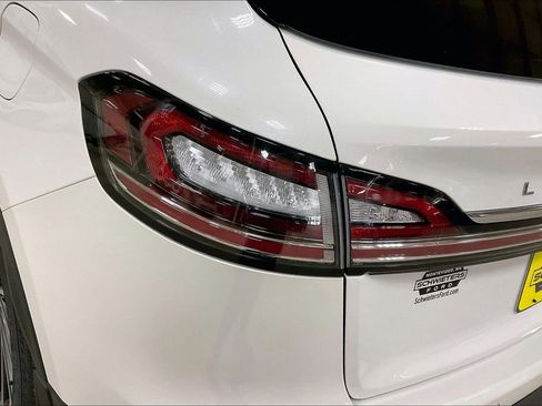 Used 2020 Lincoln Nautilus Reserve image 28