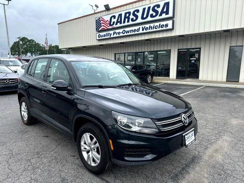 Used 2013 Volkswagen Tiguan S image 1