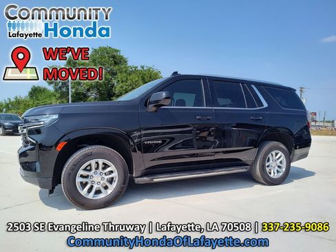 Used 2024 Chevrolet Tahoe LS RWD image 3