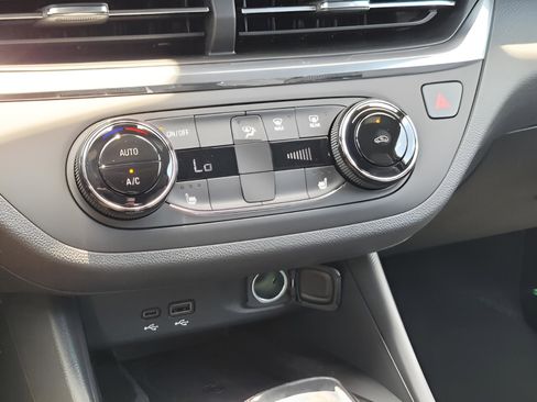 New 2025 Buick Envista Preferred w/ Convenience I Package image 34