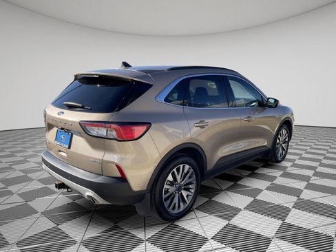 Used 2021 Ford Escape Titanium w/ Class II Trailer Tow Package image 7