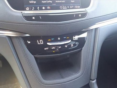 New 2025 Cadillac XT5 Luxury image 28