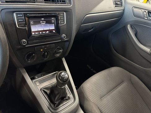 Used 2016 Volkswagen Jetta S FWD image 40