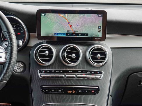 Certified 2022 Mercedes-Benz GLC 300 image 13