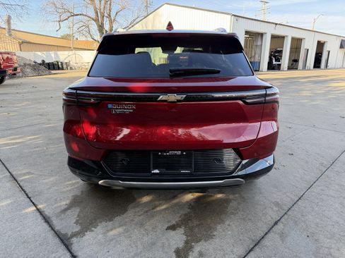 Used 2025 Chevrolet Equinox EV LT w/ Convenience Package image 29