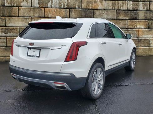 Certified 2024 Cadillac XT5 Premium Luxury w/ LPO, Floor Liner Package AWD/4WD image 7