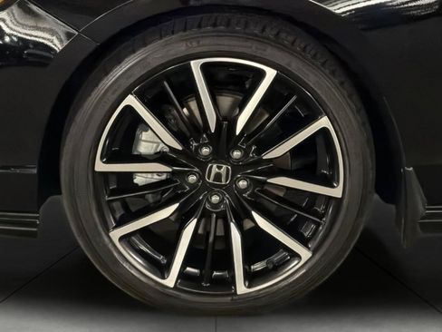 Used 2024 Honda Accord Touring image 25