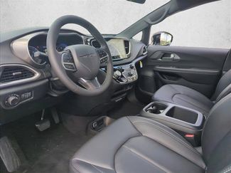 New 2026 Chrysler Voyager LX video 2