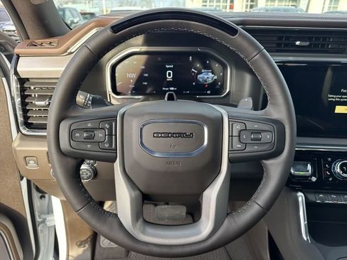 Used 2026 GMC Sierra 1500 Denali w/ Technology Package image 16