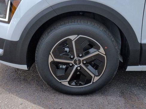 New 2026 Kia Niro LX FWD image 34