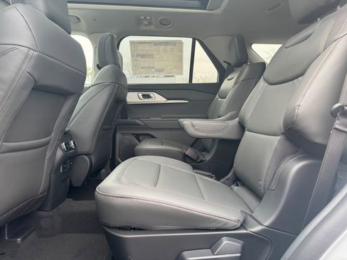 New 2026 Ford Explorer Active w/ Active Comfort Package image 35