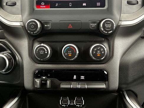 Used 2022 RAM 1500 Big Horn AWD/4WD image 18