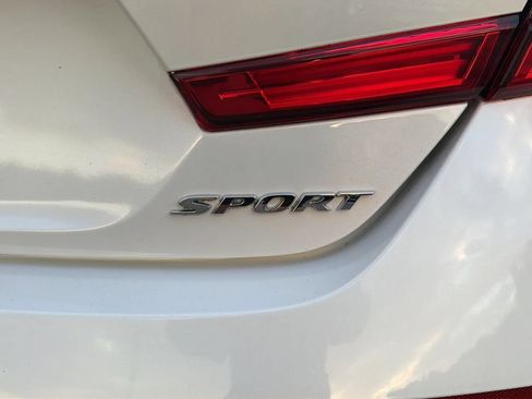 Used 2020 Honda Accord Sport image 10