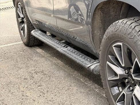 Used 2022 Chevrolet Tahoe Z71 image 21