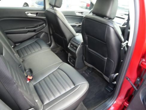 Used 2020 Ford Edge SEL w/ Cold Weather Package AWD/4WD image 24