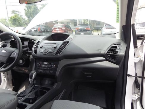 Used 2018 Ford Escape SE FWD image 24