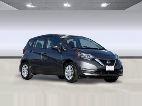 Used 2017 Nissan Versa Note SV image 6