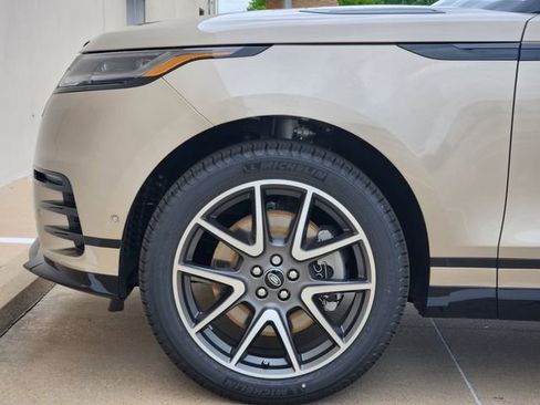 New 2026 Land Rover Range Rover Velar Dynamic SE AWD/4WD image 6