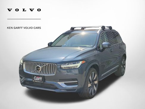 Used 2023 Volvo XC90 T8 Ultimate AWD/4WD image 7