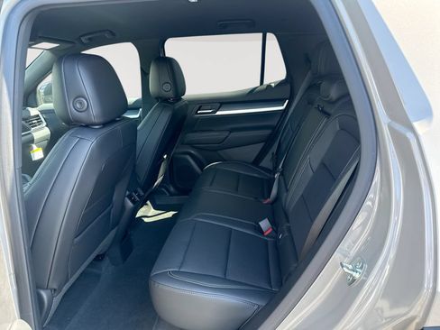 New 2026 GMC Terrain Elevation w/ Elevation Premium Package AWD/4WD image 24