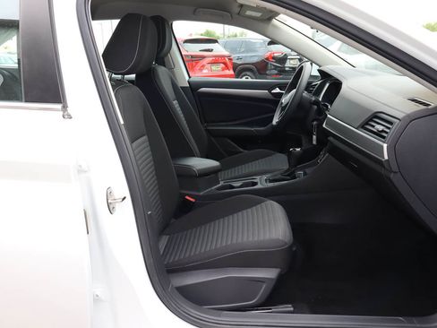 Used 2022 Volkswagen Jetta S FWD image 22