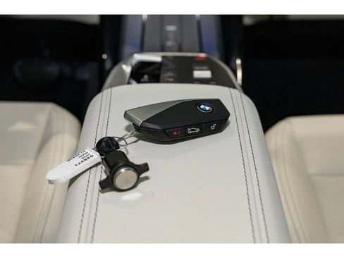 New 2026 BMW X1 xDrive28i w/ Convenience Package image 62