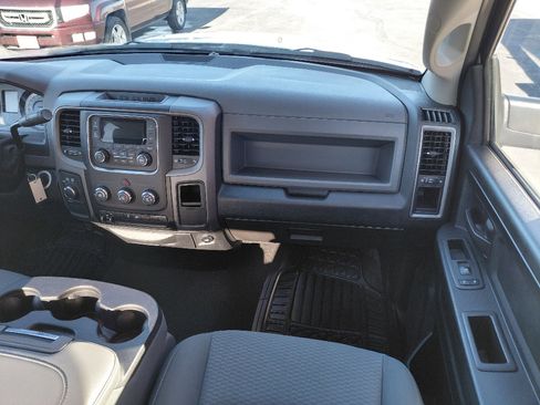 Used 2018 RAM 1500 Express image 13