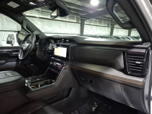 Used 2024 GMC Sierra 2500 AT4 w/ AT4 Preferred Package image 29