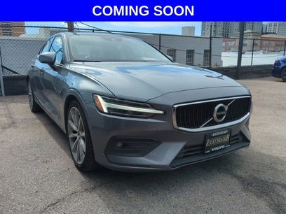 Used 2021 Volvo S60 T6 Momentum w/ Premium Package